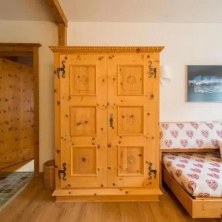 Chesa La Furia 22 - Bergbahnen Inklusiv Im Sommer By Interhome *