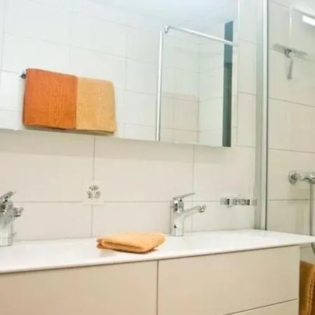 Apartmán Chesa La Furia 22 - Bergbahnen Inklusiv Im Sommer By Interhome *